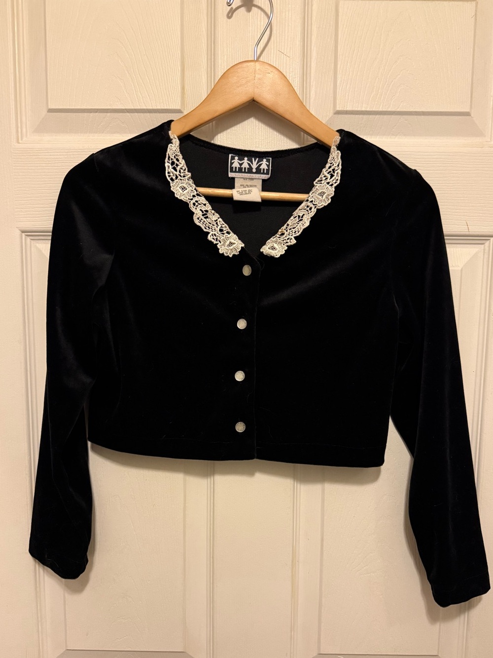 Gothic Style Velvet Cropped Cardigan